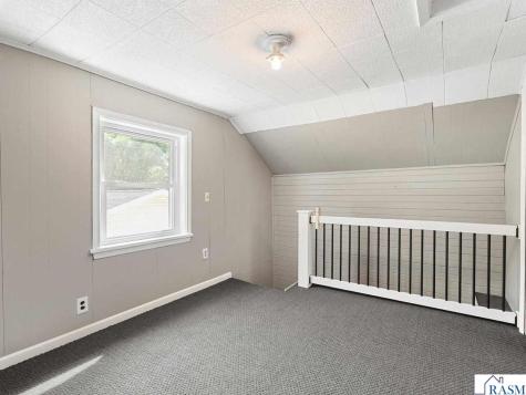 828 E Clinton Street Waterville MN 56096