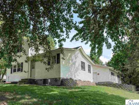 828 E Clinton Street Waterville MN 56096