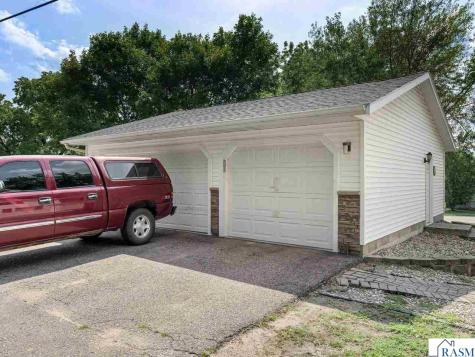 828 E Clinton Street Waterville MN 56096