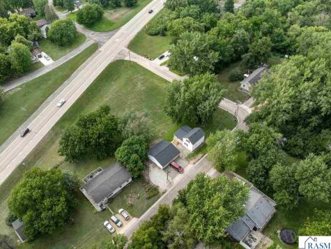 828 E Clinton Street Waterville MN 56096