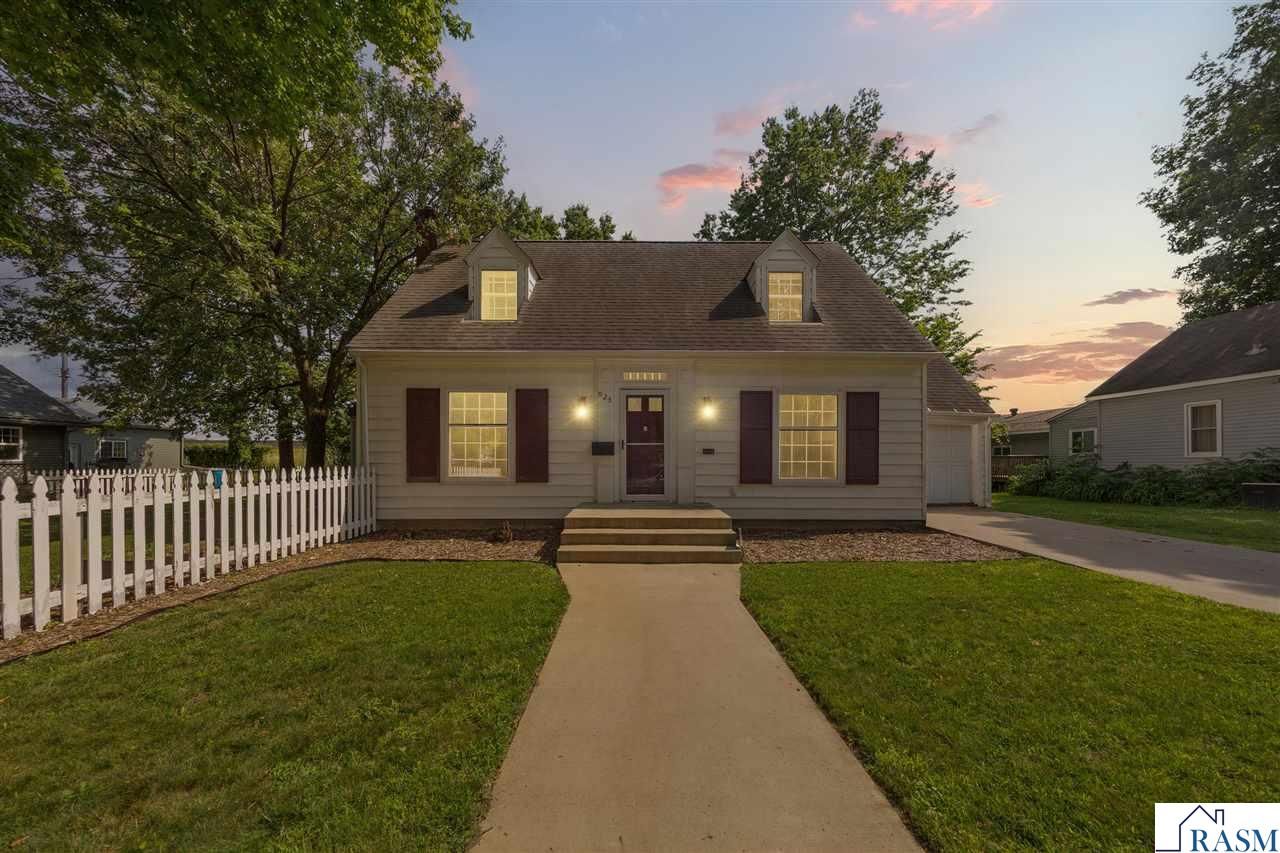 925 South Avenue North Mankato MN 56003