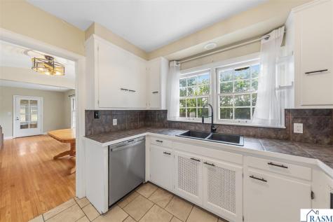 925 South Avenue North Mankato MN 56003