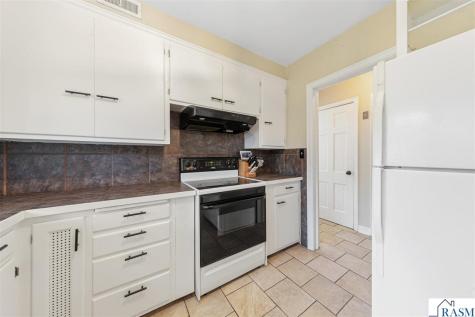 925 South Avenue North Mankato MN 56003