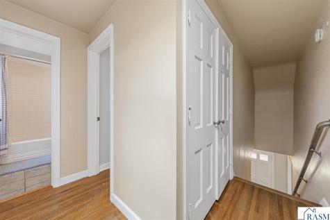 925 South Avenue North Mankato MN 56003