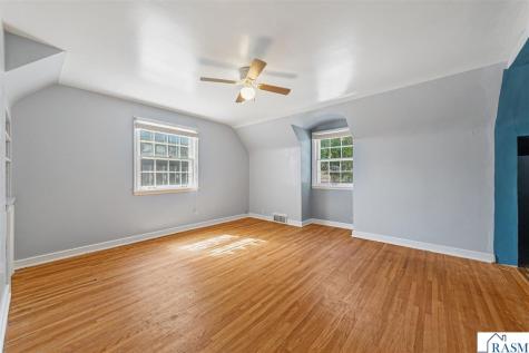 925 South Avenue North Mankato MN 56003