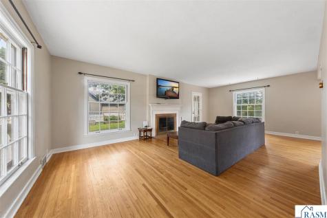 925 South Avenue North Mankato MN 56003