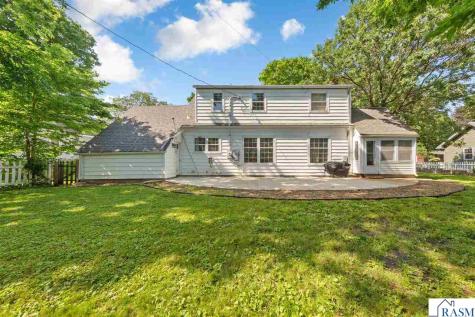 925 South Avenue North Mankato MN 56003
