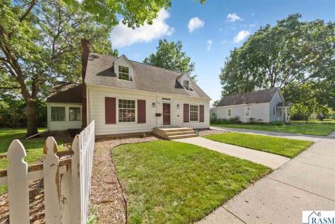 925 South Avenue North Mankato MN 56003