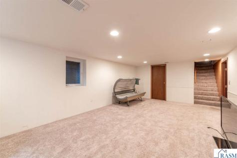 2613 E Main Street Mankato MN 56001