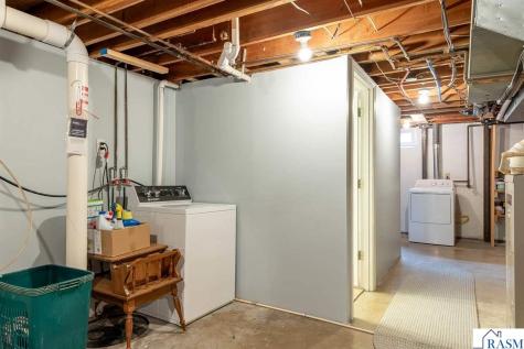 2613 E Main Street Mankato MN 56001