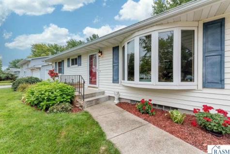2613 E Main Street Mankato MN 56001