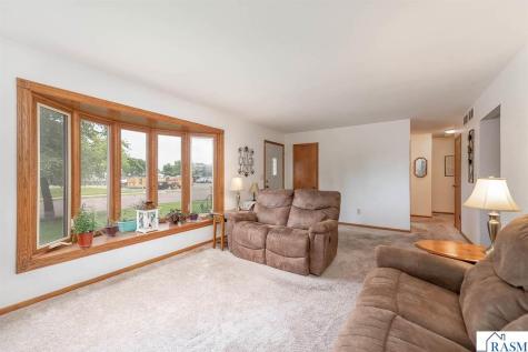 2613 E Main Street Mankato MN 56001