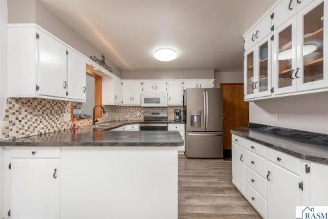 2613 E Main Street Mankato MN 56001