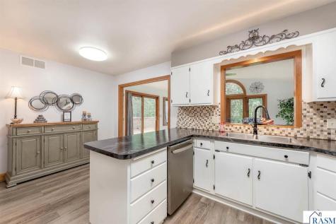 2613 E Main Street Mankato MN 56001