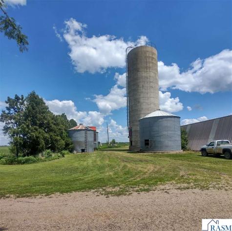 737 40th Street Dunnell MN 56127