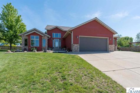 413 Thomas Drive Eagle Lake MN 56024