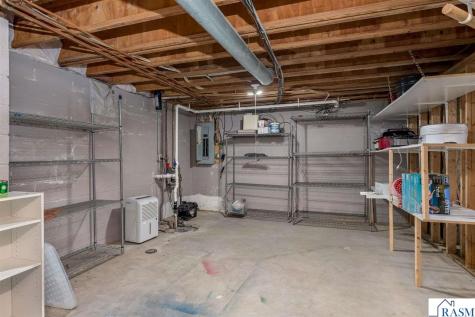413 Thomas Drive Eagle Lake MN 56024