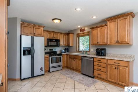 413 Thomas Drive Eagle Lake MN 56024