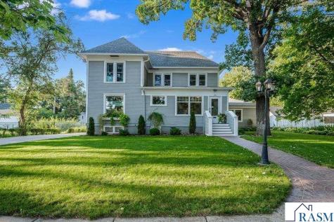 216 W 2nd Street Blue Earth MN 56013