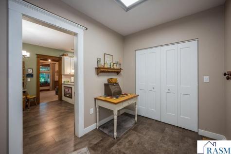 216 W 2nd Street Blue Earth MN 56013