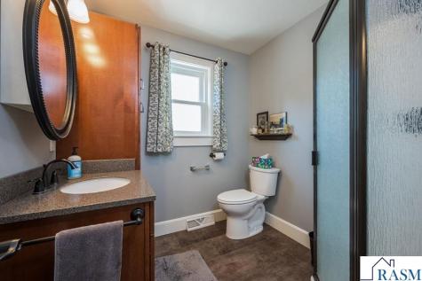 216 W 2nd Street Blue Earth MN 56013