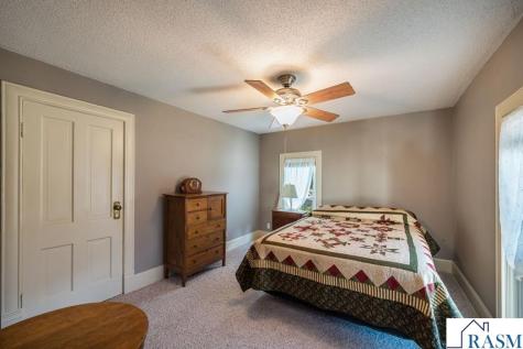 216 W 2nd Street Blue Earth MN 56013