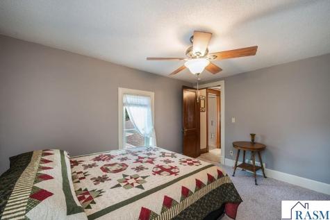 216 W 2nd Street Blue Earth MN 56013