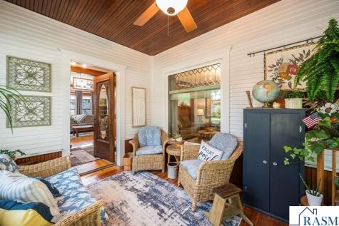 216 W 2nd Street Blue Earth MN 56013