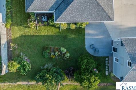 216 W 2nd Street Blue Earth MN 56013