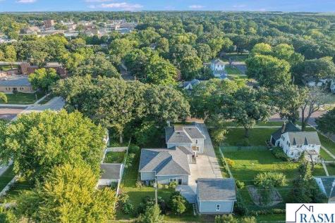 216 W 2nd Street Blue Earth MN 56013