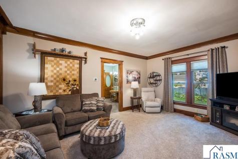 216 W 2nd Street Blue Earth MN 56013
