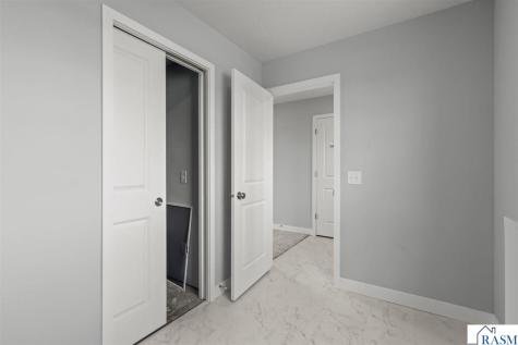 3113 Bassett Drive Mankato MN 56001