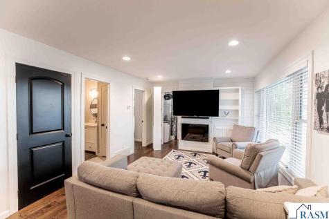 50798 Carpenters Point Lane Elysian MN 56028