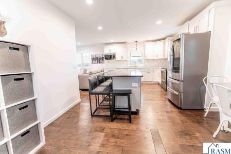 50798 Carpenters Point Lane Elysian MN 56028