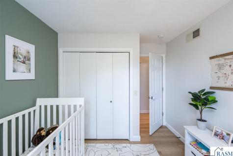 40 North Hill Court Mankato MN 56001