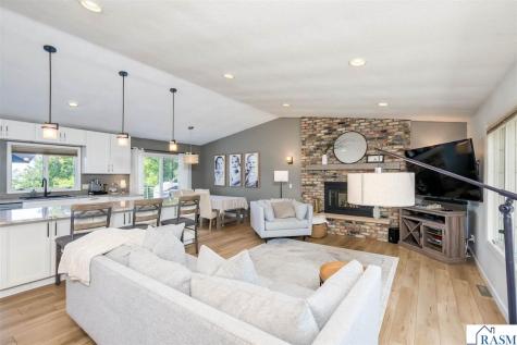 40 North Hill Court Mankato MN 56001