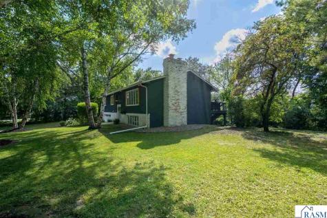 40 North Hill Court Mankato MN 56001