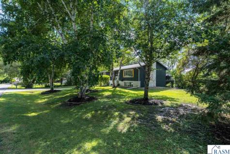 40 North Hill Court Mankato MN 56001