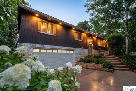 40 North Hill Court Mankato MN 56001
