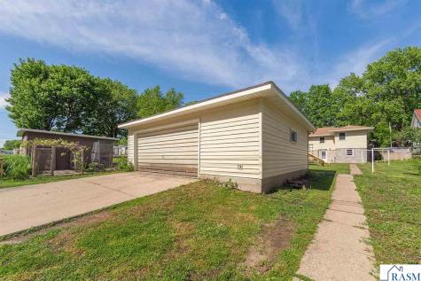 921 N Payne Street New Ulm MN 56073
