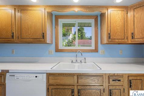 921 N Payne Street New Ulm MN 56073