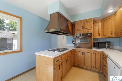 921 N Payne Street New Ulm MN 56073