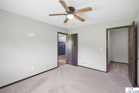 1554 NE Gray Fox Drive Owatonna MN 55060