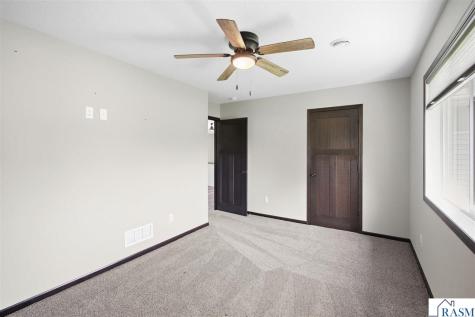 1554 NE Gray Fox Drive Owatonna MN 55060
