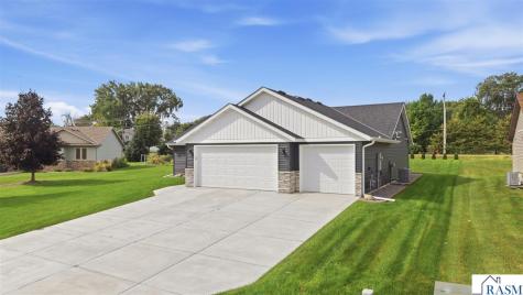 1554 NE Gray Fox Drive Owatonna MN 55060
