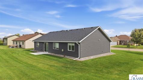 1554 NE Gray Fox Drive Owatonna MN 55060