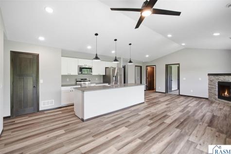 1554 NE Gray Fox Drive Owatonna MN 55060