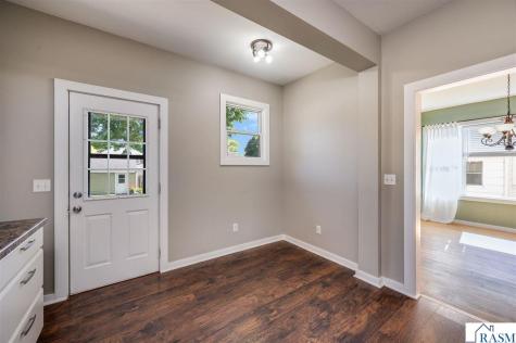 431 Nicollet Avenue North Mankato MN 56003