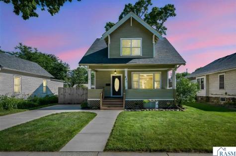 431 Nicollet Avenue North Mankato MN 56003