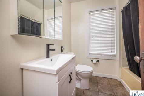 431 Nicollet Avenue North Mankato MN 56003